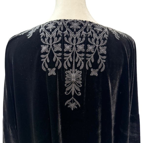 Johnny Was Antonella Velvet Tunic in Black. Size L. EUC - Picture 4 of 11